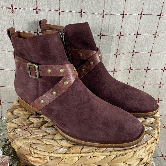 Kork-Ease “Kenai” Studded Ankle Boots Bootie Burgundy Suede Buckle Strap Sz 6.5 - Picture 2 of 7